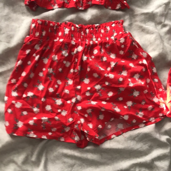 NWOT SZ 4T & 5/6T bundle. never worn KIDS company - Picture 6 of 6